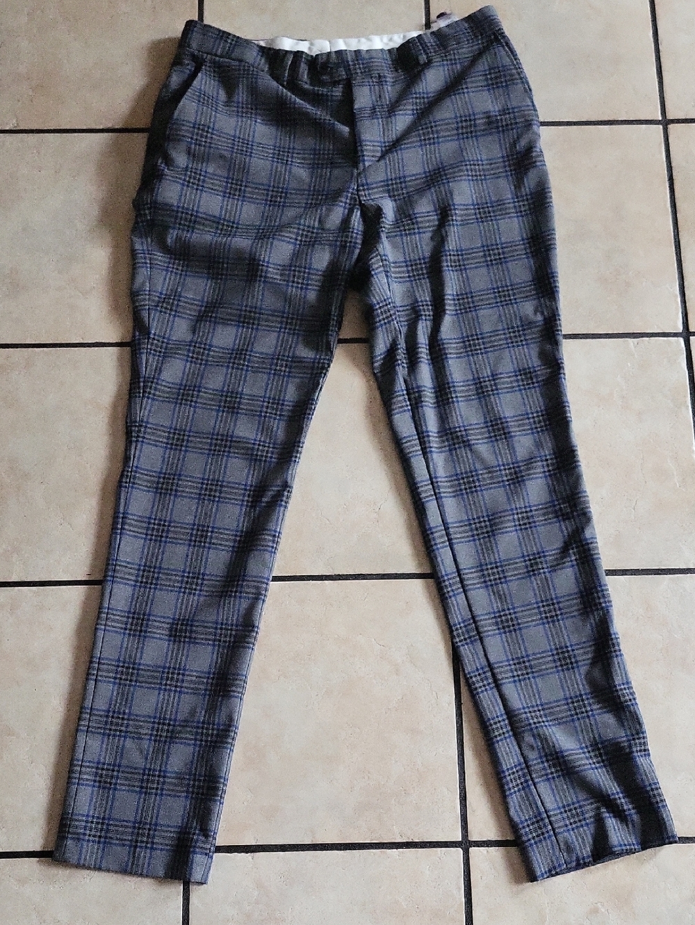 Boohoo MAN Gray Plaid Trousers with Blue Windowpane